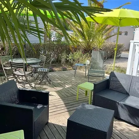 Confortable Proche De Avec Piscine Partagee Holiday home *